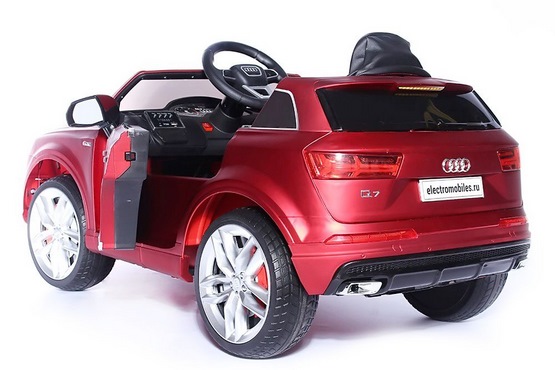 Детский электромобиль Audi Q7 Quattro (красный) (4)